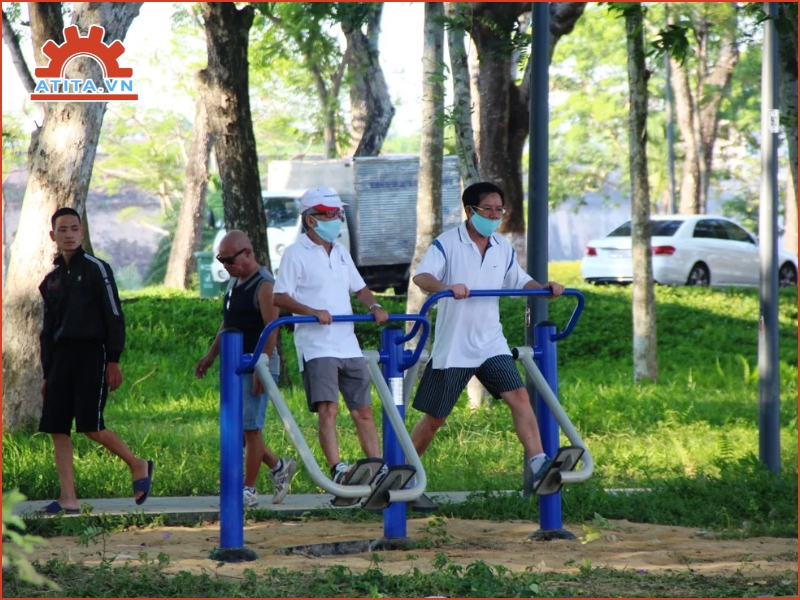 Bố trí thiết bị khoa học trong công viên nhỏ