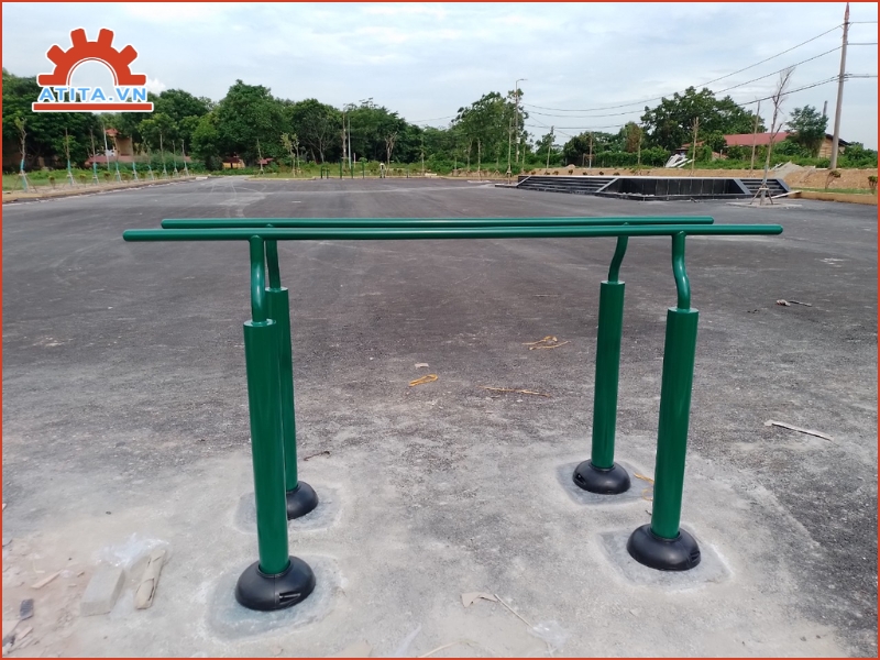 Lịch tập luyện và lưu ý an toàn khi tập xà kép công viên