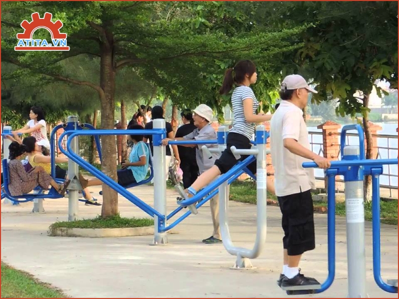 Lợi ích khi người cao tuổi vận động ngoài trời