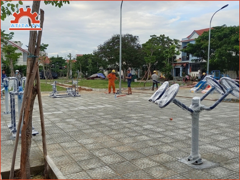 Phối hợp mặt nền với thiết bị tập luyện