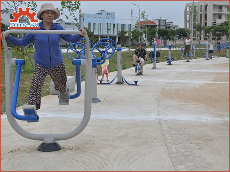 Thói quen tập luyện vào mùa nắng