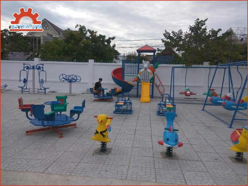 Trường học và cơ sở giáo dục