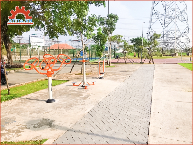 Vai trò của thiết bị thể thao ngoài trời trong tối ưu không gian vận động